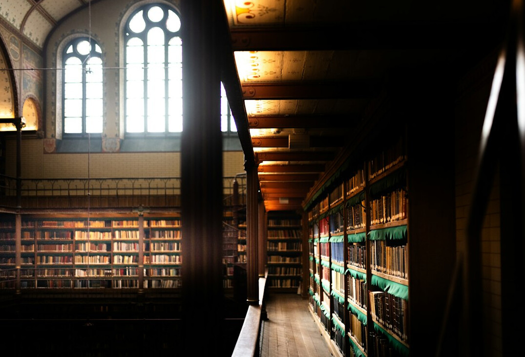 old library mystery setting